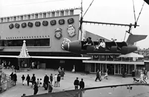 Blackpool Pleasure Beach Prints: Blackpool Funfair