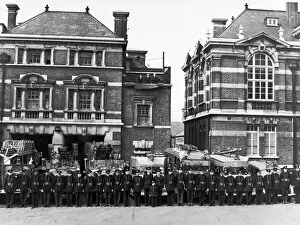 Fireman Collection: Blitz in London -- Regulars and Auxiliaries side by side