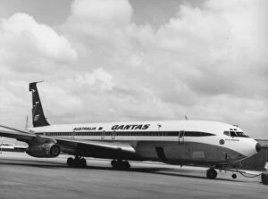 Boeing Collection: Boeing 707-338C - Qantas
