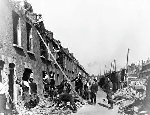Bomb damage in Sidney Street, East London, WW2 Bomb damage in Sidney Street, East London, WW2