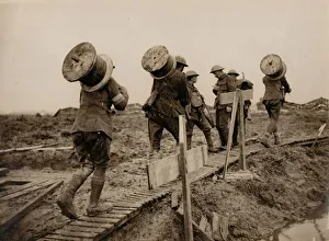 British soldiers carrying telegraph wire, WW1 British soldiers carrying telegraph wire, WW1