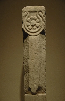 Byzantine art. Column capitals decorated with marble relief Byzantine art. Column capitals decorated with marble relief