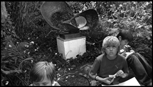 Children drawing in Barbara Hepworths garden, St Ives, Corn Children drawing in Barbara Hepworths garden, St Ives, Corn