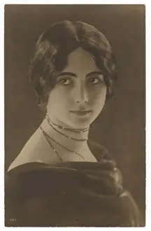 Cleo De Merode Prints: Cleo De Merode / Postcard