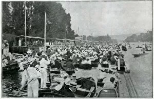 Annually Collection: Crowded river during the Henley Regatta 1905