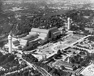 Aerial Photography Collection: Crystal Palace before it burnt down in 1936