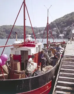 British Harbour Scenes Prints: Devon Fishermen