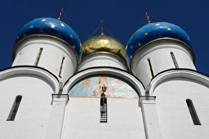 Domes of the Assumption Cathedral, Sergiyev Posad, Russia Domes of the Assumption Cathedral, Sergiyev Posad, Russia