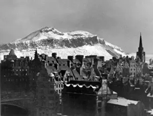 Scottish Winter Scenes Prints: Edinburgh in the Snow