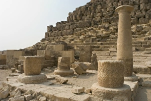 Egypt. Henutsens pyramid at Giza. Columns Egypt. Henutsens pyramid at Giza. Columns