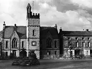Middleham Castle Prints: England / Middleham