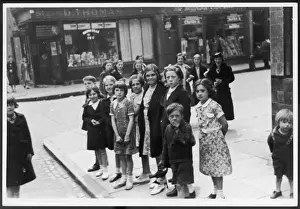 Children In Wartime Prints: Evacuees on Corner