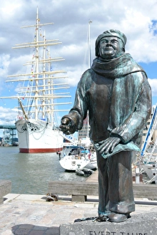 Evert Taube statue, Goteborg, Sweden Evert Taube statue, Goteborg, Sweden