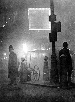 Fog in Piccadilly Circus, London, 1924 Fog in Piccadilly Circus, London, 1924