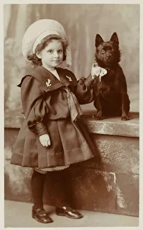 <b class=qtipBold><figcaption>Girl with Schipperke</figcaption></b><br>A small girl in a sailor suit poses with her schipperke.<br><em>© Mary Evans Picture Library 2015 - https://copyrighthub.org/s0/hub1/creation/maryevans/MaryEvansPictureID/10143141</em> Girl with Schipperke