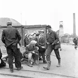 Mining Industry Photos Prints: Glapwell Colliery, Mining