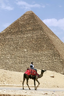 Great Pyramid of Cheops in Cairo, Egypt Great Pyramid of Cheops in Cairo, Egypt