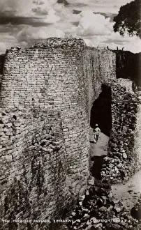 Great Zimbabwe - The Parallel Passage Great Zimbabwe - The Parallel Passage