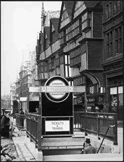 Central London Landmarks Prints: Holborn Underground
