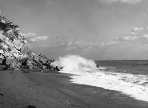 Isle Of Wight Coastline Prints: Isle of Wight Waves