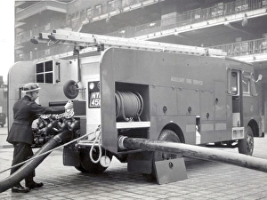 Popular themes/firefighters/lcc lfb afs green goddess pump lambeth hq Popular themes/firefighters/lcc lfb afs green goddess pump lambeth hq