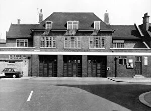 Fireman Collection: LCC-LFB Dockhead fire station, Bermondsey SE1