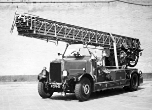 LCC-LFB Leyland Metz 100 foot turntable ladder LCC-LFB Leyland Metz 100 foot turntable ladder