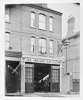 LCC-MFB Battersea sub-fire station, London SW8 LCC-MFB Battersea sub-fire station, London SW8