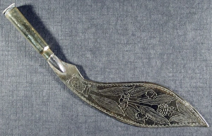 Letter opener Engraved with leaves / kukhri Letter opener Engraved with leaves / kukhri