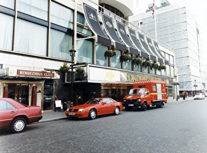 LFDCA-LFB Fire investigation unit at a hotel fire LFDCA-LFB Fire investigation unit at a hotel fire