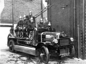 Firefighter Prints: Dennis Motorised Hatfield Fire Engine Print (London)