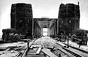 Soldiers Collection: The Ludendorff Bridge at Remagen; Second World War, 1945