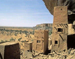 MALI. MOPTI. Teli. Cliffs of Bandiagara MALI. MOPTI. Teli. Cliffs of Bandiagara