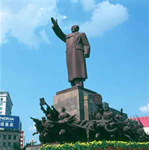 Mao statue in Shenyang, Liaoning Province, China Mao statue in Shenyang, Liaoning Province, China