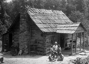 Cumberland Collection: Mountaineer's Cabin, Cumberland Gap, Tennessee, USA