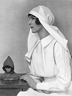 WW1 Nurse in Uniform Print, 1917