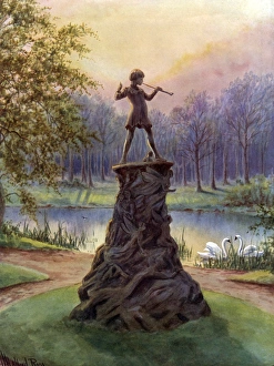 Peter Pan statue in Kensington Gardens Peter Pan statue in Kensington Gardens