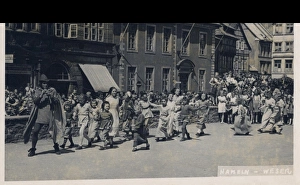 Pied Piper and children, Hamelin (Hameln), Germany Pied Piper and children, Hamelin (Hameln), Germany