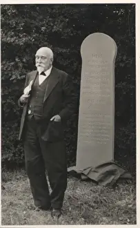 United Kingdom Monuments Prints: Piltdown memorial