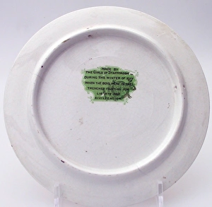 Plate - Here with a loaf of bread, beneath the row Plate - Here with a loaf of bread, beneath the row