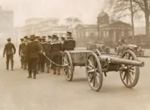 Naval Gun in Hyde Park, London Print 1930