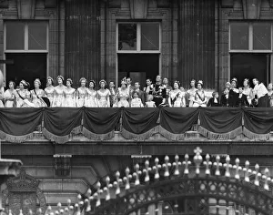 The Queen wearing the imperial crown The Queen wearing the imperial crown
