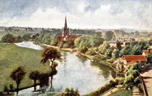 River Avon in summer, Stratford-on-Avon, Warwickshire River Avon in summer, Stratford-on-Avon, Warwickshire