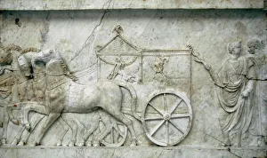 ROMAN ART. Roman marble relief from a conmmemorative monumen ROMAN ART. Roman marble relief from a conmmemorative monumen