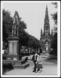 Sir Walter Scott Memorial Prints: Scott Memorial
