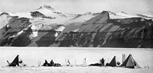 Scott Polar Expedition 1910 - 1912 - Beardmore Glacier Scott Polar Expedition 1910 - 1912 - Beardmore Glacier