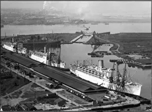 Tilbury Docks Print: Four P&O Ships