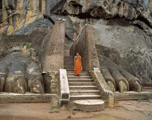 SRI LANKA. ANURADHAPURA. Sigiriya. Sigiriya Rock SRI LANKA. ANURADHAPURA. Sigiriya. Sigiriya Rock