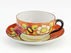 Porcelain Collection: Tea cup and saucer