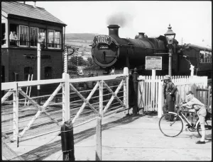 Cambrian Coast Express Print at Llanbadarn Crossing